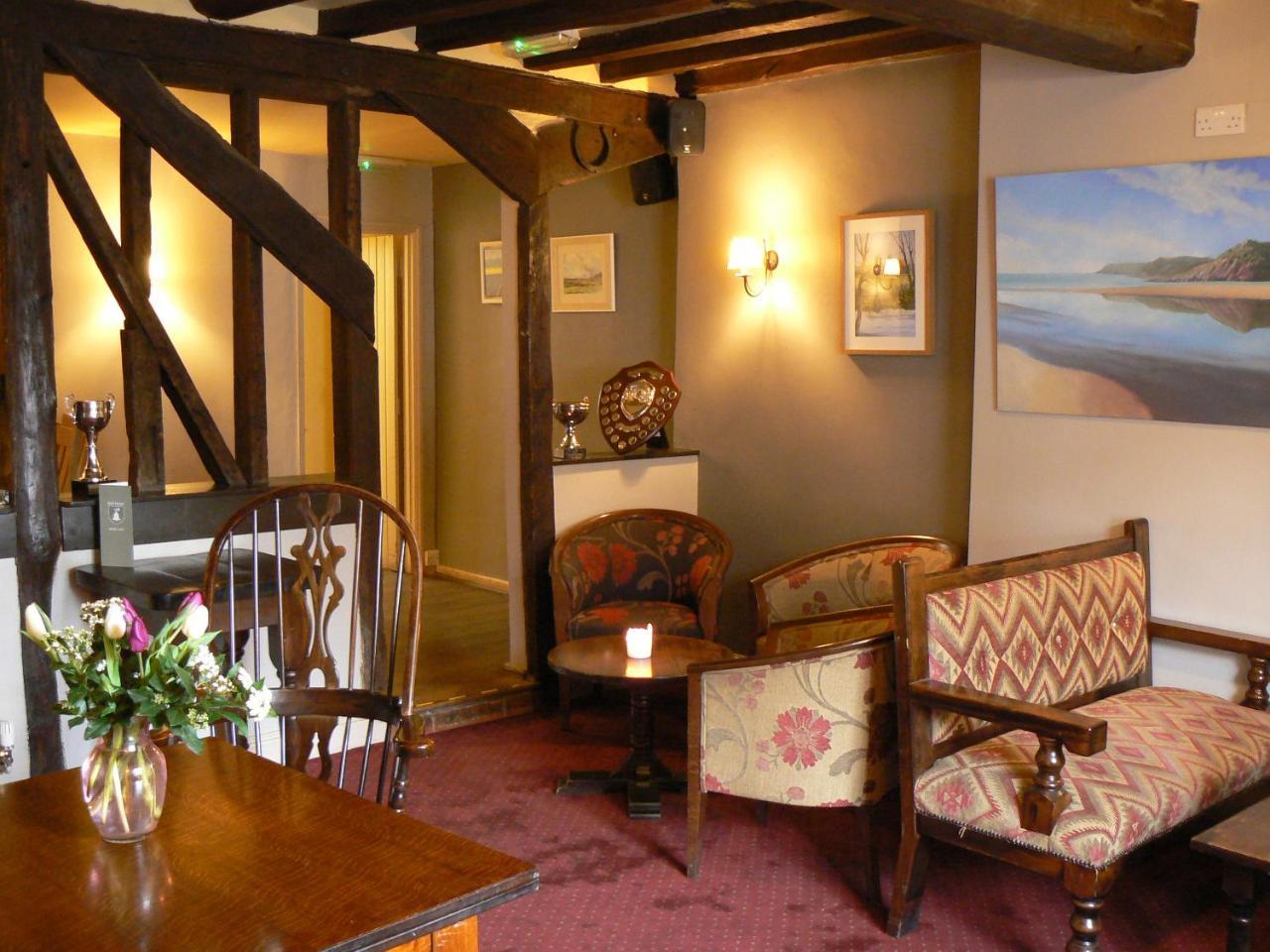 The Bell Hotel Clare Exterior foto